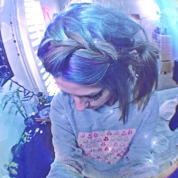 🌟 Meet your Posher 🌟 - Picture 1 of 8